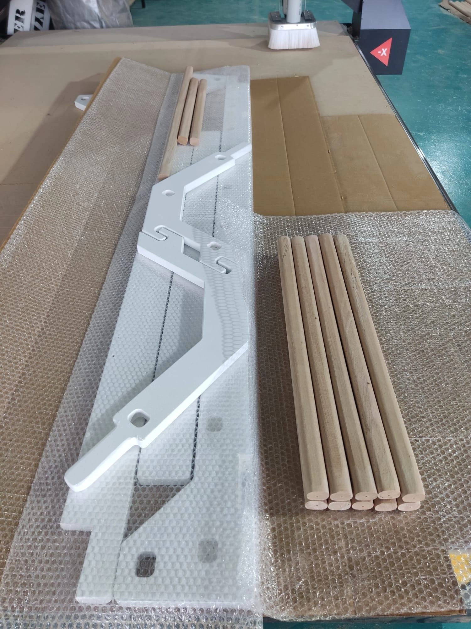 Fitladder Kombo Bar - Ahşap Bafiks Barı, İsveç Merdiveni, Egzersiz Barı, Skolyoz Duvar Barı - Ahşap/Beyaz